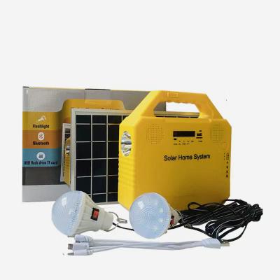 China Residential Portable Solar Kits Mini Solar Lighting System With USB Charger LED Movable Bulbs Home Lighting for sale