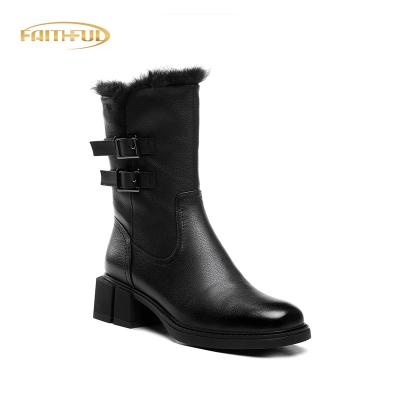 China Anti-slip Furry Snow Boots Waterproof For Women Fashion  Snow Boots Fur Lining Fur Boots For Women And Ladies for sale