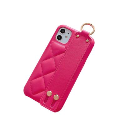 China New Unique Hot Sales Leather Embossed Pattern Cell Phone Mobile Case For iPhone 12 13 x 11 Max Cover With Handle for sale