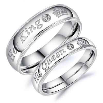 China Lead Free And Nickel Free Valentine Silver Ring Of Couples King Ring Stainless Steel King Queen Crown Color Gifts for sale