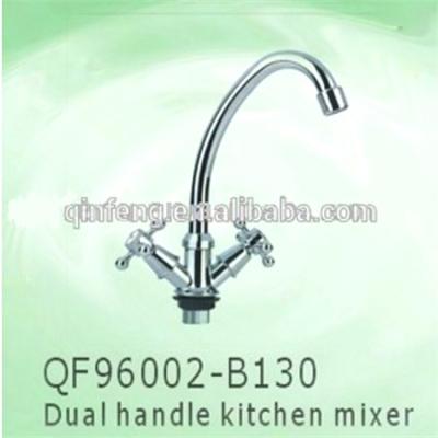 China Thermostatic Faucets Zinc Kitchen Faucets , Hot And Cold Water Faucets for sale