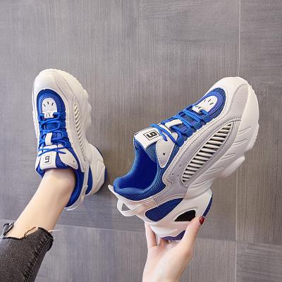 China 2021 Latest Design Anti-odor Comfortable Chunky Women's Shoes High Quality Sports Casual Walking Shoes for sale