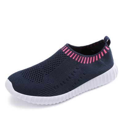 China Anti-Smell Women Casual Shoes Cheap Breathable Loafer Jogging Shoes Lightweight Slip On Nurse Shoes Large Size Women for sale