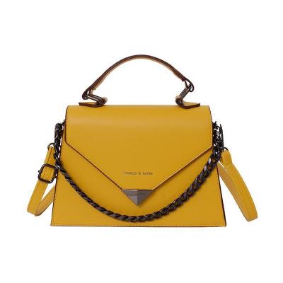 China High quality textured messenger bag female bag new 2021 spring fashion lady shoulder bag chain handbag for sale