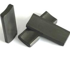 Chine Aimant permanent d'arc de ferrite de segment d'aimant de ferrite du démarreur 1.2KW à vendre