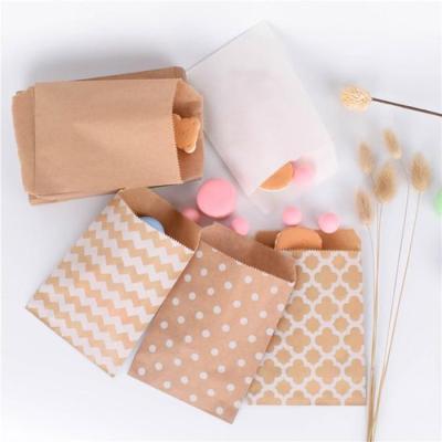 China Recyclable Custom Sticker Wrapping Paper Christmas Cookies Candy Stripe Parchment Chips Pop Corn Popcorn Packaging Paper Bag for sale