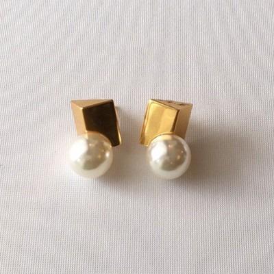 China CLASSIC 925 Sterling Silver Pearl Earrings Gold Plated Hypoallergenic Retro Stud Earrings Pearl Drop Earrings Jewelry For Women for sale