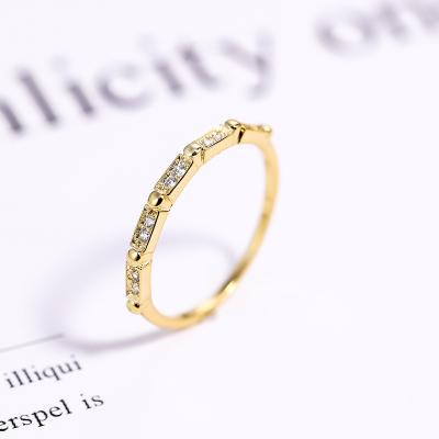 China Classic Gold Plated Sterling Silver Women Ring With Clear Zircon In Rectangle for sale