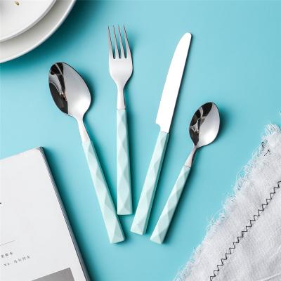 China Viable Creative Design Suppliers Jieyang Grip Flatware Stainless Steel Stainless Steel Cutlery Set Plastic Foldable Cutlery Set for sale