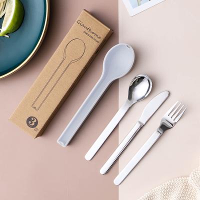 China Creative Design Viable Outdoor Camping 3 Pcs Portable Flatware Student Picnic Travel Cutlery Set With Plastic Case for sale