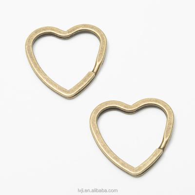 China Fashionable Iron Metal Slot Rings Heart Keychain Keychain for sale