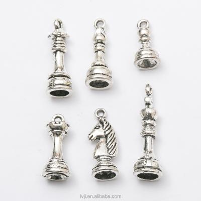 China Fashionable King Queen Bishop Knight Con International 3D Pawn Chess Pendants Charms For Bracelets Necklaces for sale