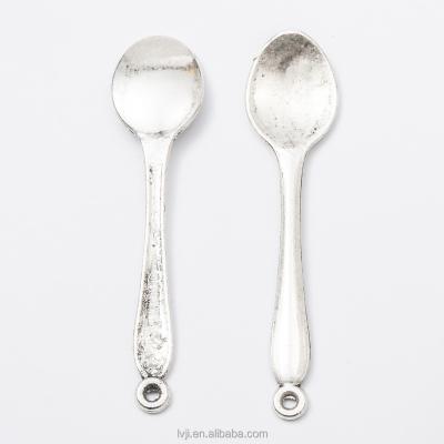 China Factory Best Wholesale Fashionable Metal Spoon Custom Charm for sale