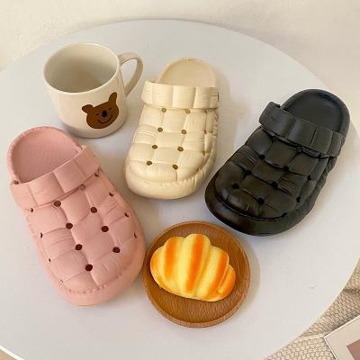 China Hot Sale Round Women's Clogs Shoes Garden Shoes EVA Clogs Sandals For Girls for sale