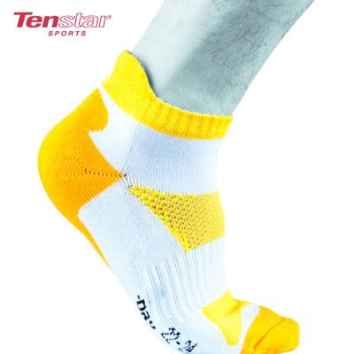 China New Design Fashion And Comfort Antibacterial Sports Socks Badminton for sale