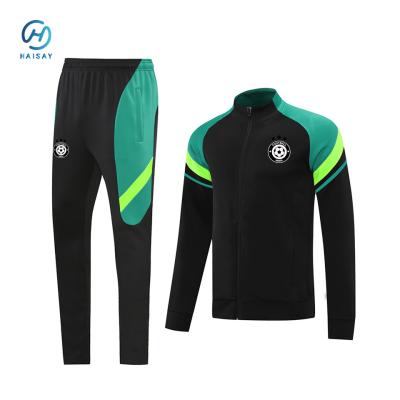 China Moisture-Wicking Fabric Football Training Tracksuit Custom Team LOGOs with Insulated Jacket for sale