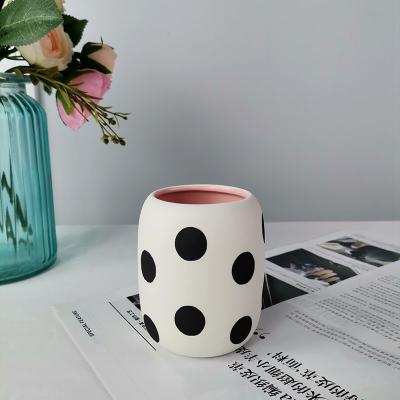 China Europe Decorative Hand Painted Polka Dot Design Small Ceramic Flower Pots for sale