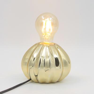 China Modern Attractive Design Home Decoration Hot Sale Luxury Ceramic Mini Lamp for sale