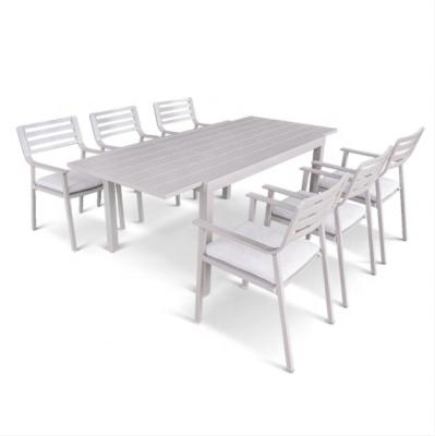 Chine Couchette en aluminium en rotin en extérieur pliée de style moderne pour table de thé de jardin de luxe à vendre