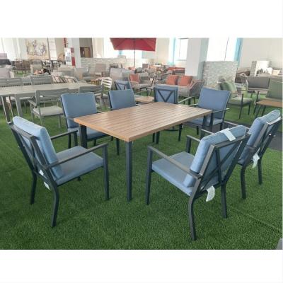 China Customizable Color Outdoor Garden Furniture Aluminum Rattan Sofa Set for Luxury Table for sale