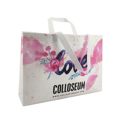 China Reusable Apparel Packaging White Printed Eco Reusable Bag Laminated Non Woven Bag for sale