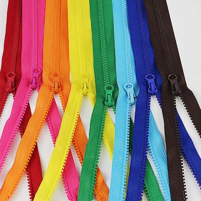 China Auto Lock Hot Sale Environmental Protection Plastic Zipper With Recycled Plastic Zipper for sale