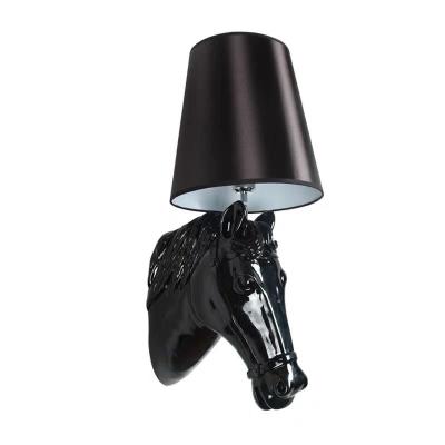 China Easy Installation Design Resin Horse Head Wall Lamp Art Wall Light Hotel Aisle Lamp Modern Creative Corridor Wall Lamp for sale