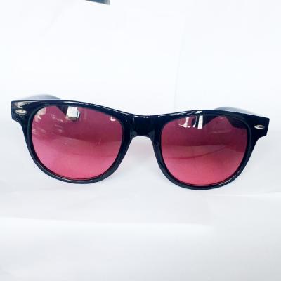 China UV400 Fashionable Gradient Lens Custom Plastic OEM Uv400 Sunglasses Promotional Sunglasses for sale