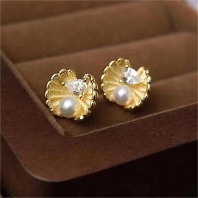 China 100% Handmade Jewelry Silver Earrings ROMY 18K Gold Plated High Quality S925 Sterling Silver Earring Shell Stud Women Jewelry Pearl Pearl Double Earrings for sale