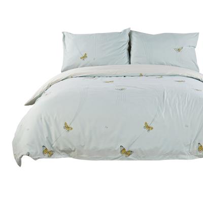 China New Disposable Luxury Modern Light Blue Color Butterfly Pattern Bedding Quilt Cover Pillowcase Set Of Three Pieces for sale