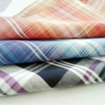 China Stripe Yarn Dyed Stripe and Check Fabric, Plain Dyed Shirting Fabric, Plain Dyed Cotton Flannel for sale