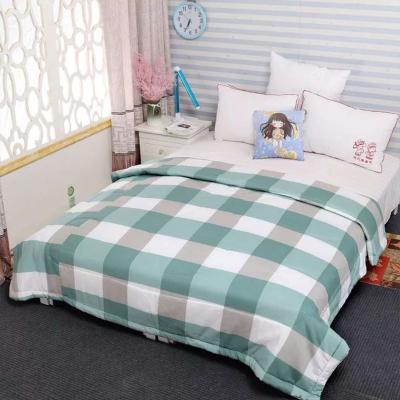 China The Home Wholesale Bulk In The Running Comforter Set Patterns Summer Air Conditioning Cheap Comforter for sale