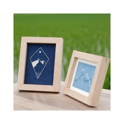 China Wholesale Frames Art Eco-Freindly MINI 3*5 4*6 Beech Picture Frame Gift Square Picture Frame for sale