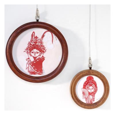 China Eco-Freindly New Original Design High Quality Red Solid Wood Wooden Round Photo Frame for sale