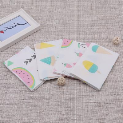 China Viable Non-woven Print Baby Waterproof Disposable Table Mat for sale