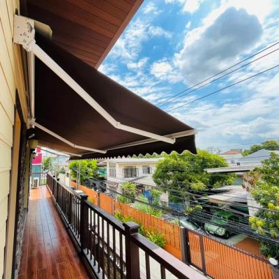 Cina Commerical Outdoor Portable Motorized Aluminum Waterproof Retractable Awnings For Balcony in vendita