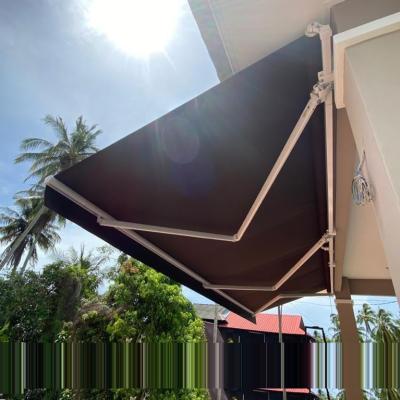 中国 Commerical Aluminum Garden Size Electric Patio Customized Large Size Retractable Awning 販売のため