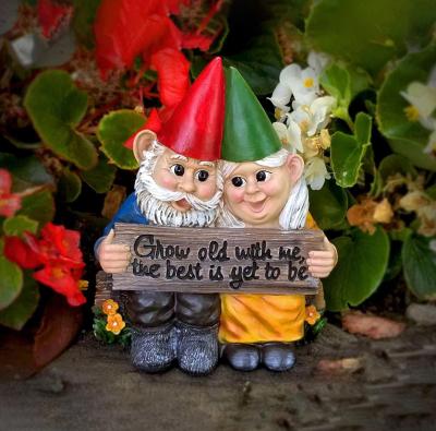 China World Garden Gnome Dwarf Couple Resin Garden Statue Craft Decoration for sale