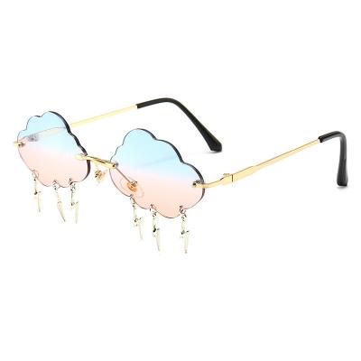 China UV400 Protection 2022 Luxury Ladies Fashion Custom Sunglasses Newest Irregular Shape Sunglasses Party Eyewear Rimless Lightning Cloud for sale