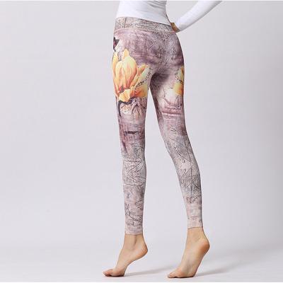 China Traceless Breathable High Waist Stretch Womens Floral Printed Sports Gaiters Yoga Pants for sale