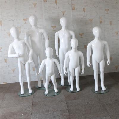 China Wholesale Used XINJI Plus Size Fiberglass Children Clothes Mannequins Model Window Display For Sale for sale