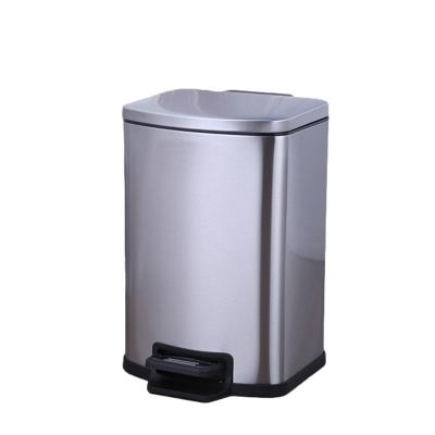 China 235x185x260mm 1.32 Gallon Miniature Metal Trash Can for sale