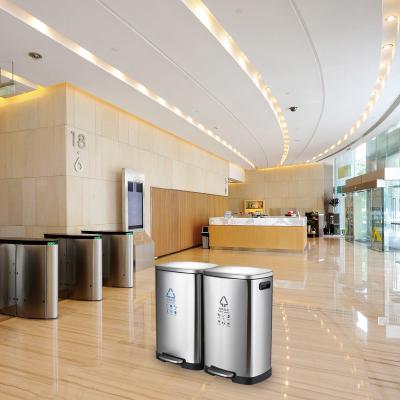 China Silver 410 SS 100 Litre Garbage Bin For Hotel for sale