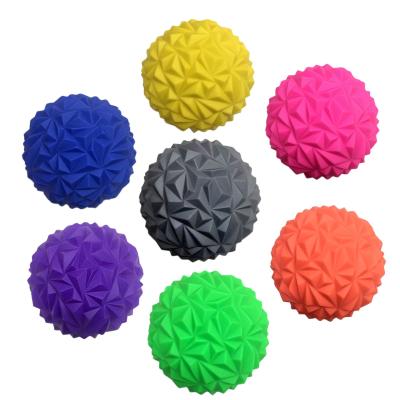 中国 Spiky Massage Ball set Spiky balls Peanut Hedgehog Ball Fascial Ball Handheld Roller  Steel Ball Massager 販売のため