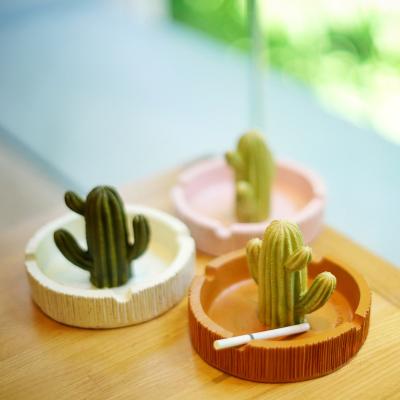 China Wholesale Money Saving Decoration Resin Crafts Home Cactus Shaped Ashtray Decorative Modern Car Smoking Ashtray for sale