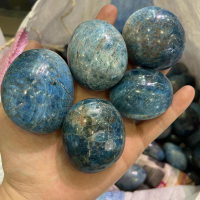 China China Hot Selling High Quality Blue Apatite Palm Stone Crystal Tumbled Healing Gemstone For Souvenir for sale