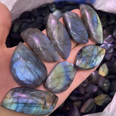 China China Wholesale Natural Labradorite Pendant With Showy Blue Gemstone Labradorite High Quality Leaf Shape For Gifts for sale