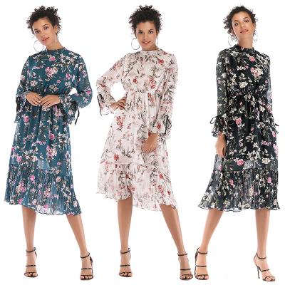 China Anti-wrinkle Women's Casual Chiffon Printed Flare Sleeve Long Pleated Dress for sale