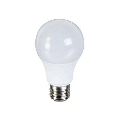 China Brightest Residential A60 AE27 7W Equivalent 60W 3000k 4000K 6000K Soft White Cool White LED Light Bulb for sale