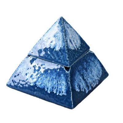 China Minimalist home bases with lid pyramid type anti-fly personality trend living room office decoration creative home ashtray for sale